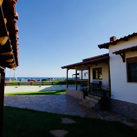 Дом отдыха Enalio House *